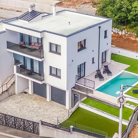 Amazing Home In Kostrena With Kitchen Сasa de vacaciones *