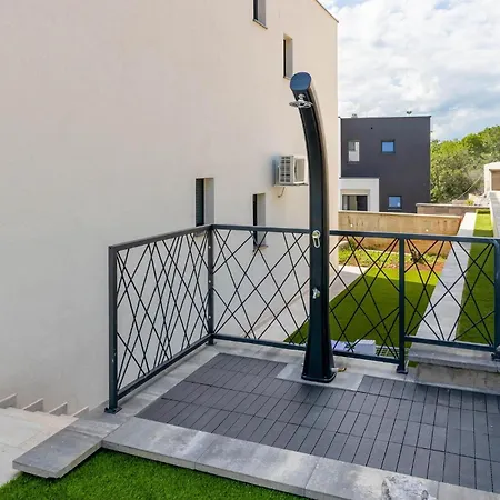 Amazing Home In Kostrena With Kitchen *