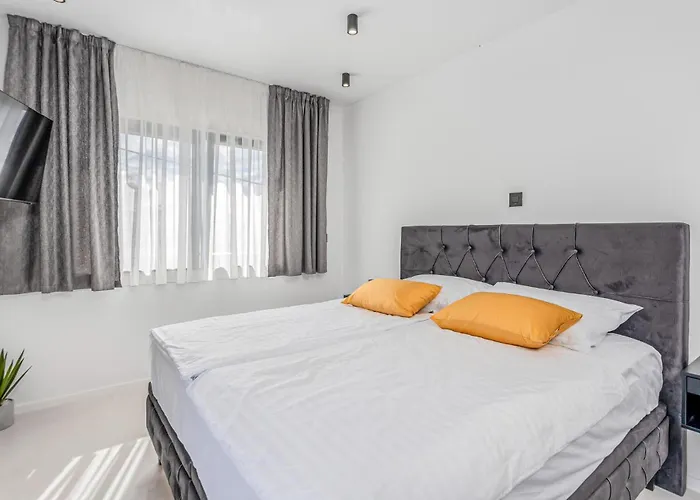 Vikendica Amazing Home In Kostrena With Kitchen Kostrena