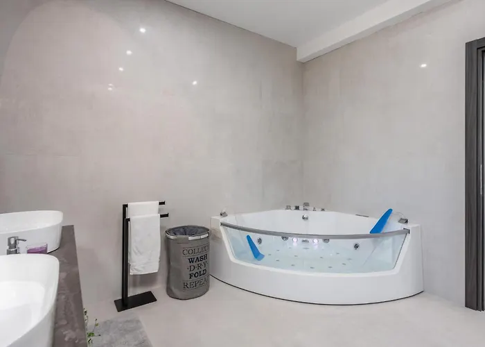 Amazing Home In Kostrena With Kitchen *